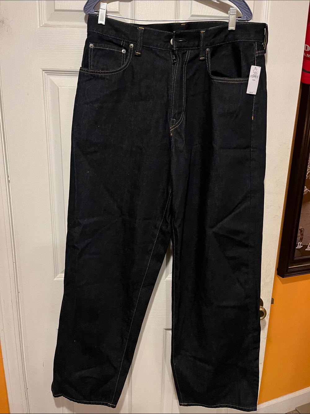GAP Men’s Relaxed Fit Jeans in Black
